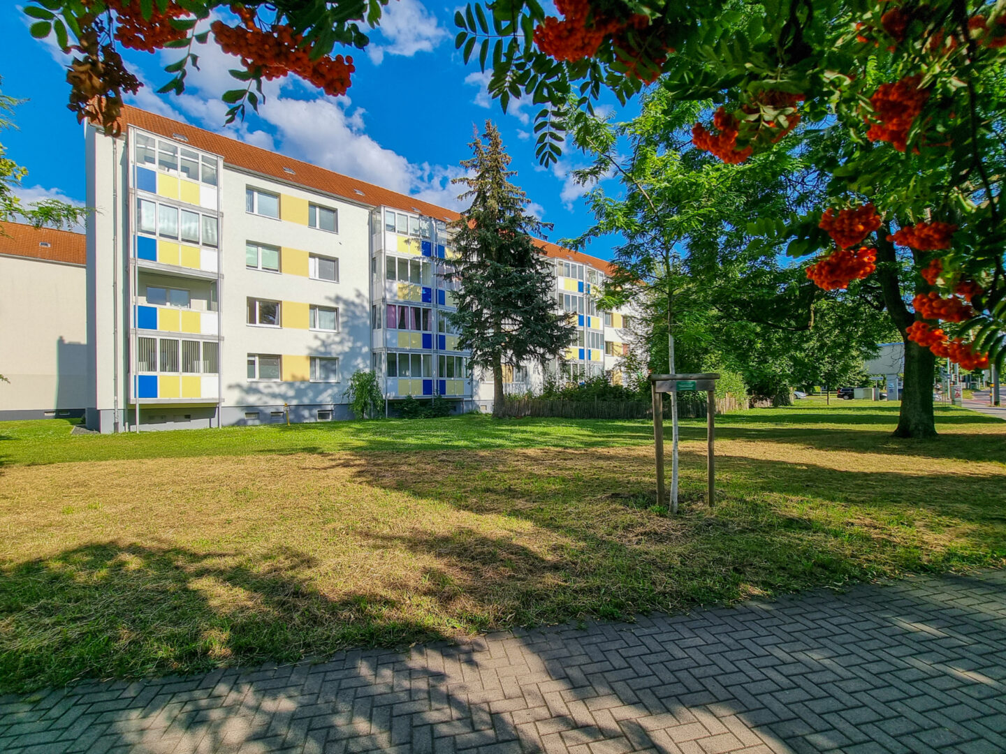 Balkonseite des Objektes